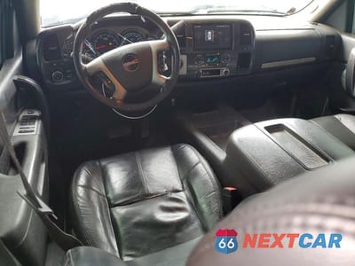 Zdjęcie 8 z 12 samochodu: 2012 GMC SIERRA K3500 SLE VIN:1GT423C82CF135870 - miniatura