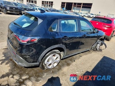 Trzecie zdjęcie samochodu z tyłu: 2025 HONDA HR-V LX VIN:3CZRZ2H32SM756396 - miniatura