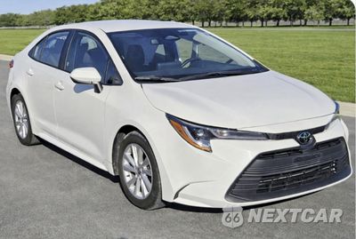 2024 TOYOTA COROLLA LE 5YFB4MDE1RP115476 - główne zdjęcie licytacji z USA - miniatura