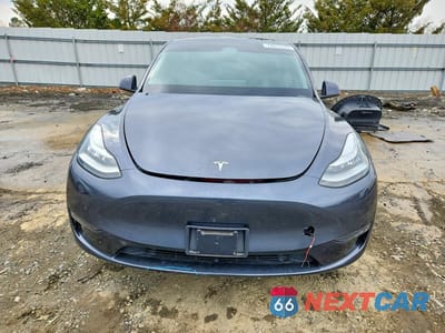 Piąte zdjęcie samochodu w środku: 2023 TESLA MODEL Y VIN:7SAYGAEE8PF616469 - miniatura