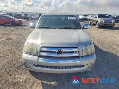 Piąte zdjęcie samochodu w środku: 2005 TOYOTA TUNDRA SR5 VIN:5TBRT34115S465760 - miniatura