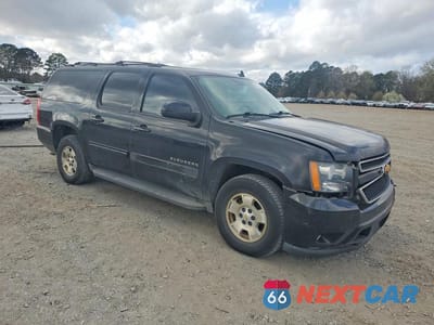 Czwarte zdjęcie samochodu z boku: 2012 CHEVROLET SUBURBAN C1500 LT VIN:1GNSCJE09CR135225 - miniatura
