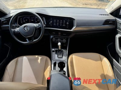 Zdjęcie 9 z 13 samochodu: 2019 VOLKSWAGEN JETTA SEL VIN:3VWE57BU0KM263389 - miniatura