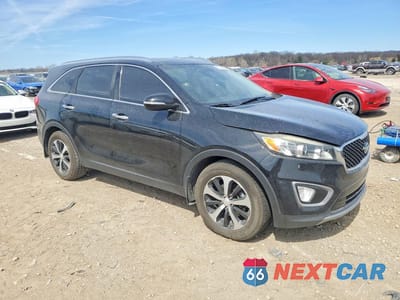 Czwarte zdjęcie samochodu z boku: 2016 KIA SORENTO EX V6 VIN:5XYPH4A56GG141619 - miniatura