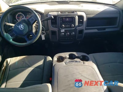 Zdjęcie 8 z 11 samochodu: 2014 RAM 2500 ST VIN:3C6TR4CT5EG207171 - miniatura