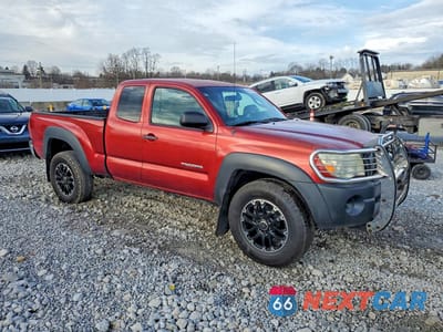 Czwarte zdjęcie samochodu z boku: 2008 TOYOTA TACOMA V6 VIN:5TEUU42NX8Z517615 - miniatura