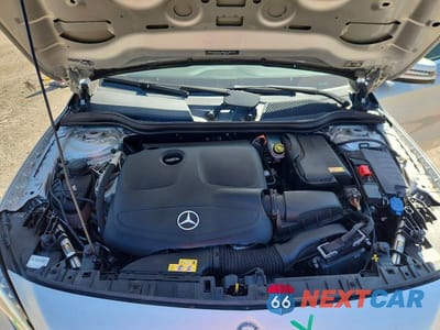 Zdjęcie 12 z 13 samochodu: 2016 MERCEDES-BENZ GLA 250 VIN:WDCTG4EB3GJ262183 - miniatura