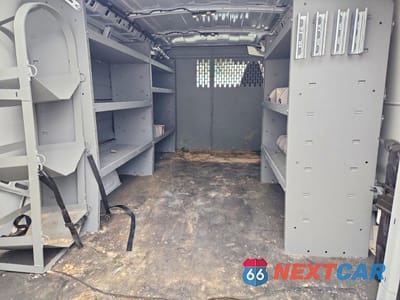 Zdjęcie 10 z 14 samochodu: 2025 GMC SAVANA 2500 CARGO UTILITY / SERVICE VAN VIN:1GTW7AF77S1169669 - miniatura