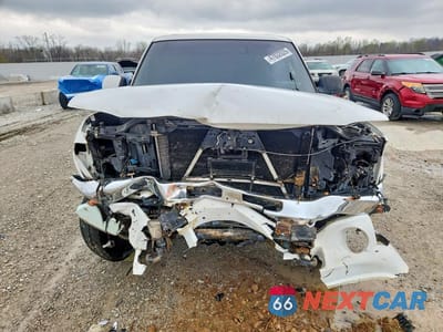 Piąte zdjęcie samochodu w środku: 2006 GMC SIERRA K1500 HEAVY DUTY VIN:1GTGK13U16F194282 - miniatura