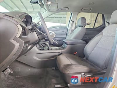 Zdjęcie 7 z 12 samochodu: 2019 CHEVROLET TRAVERSE LS VIN:1GNERFKW3KJ133999 - miniatura