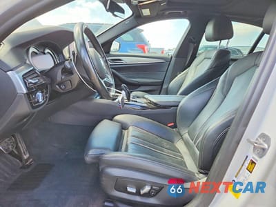 Zdjęcie 7 z 12 samochodu: 2019 BMW 540 I VIN:WBAJE5C56KWW32153 - miniatura
