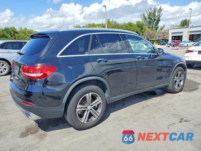 Trzecie zdjęcie samochodu z tyłu: 2016 MERCEDES-BENZ GLC 300 VIN:WDC0G4JBXGF076121 - miniatura