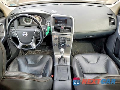 Zdjęcie 8 z 13 samochodu: 2013 VOLVO XC60 3.2 VIN:YV4952DZ0D2429188 - miniatura