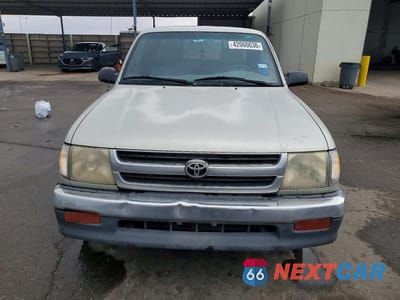 Piąte zdjęcie samochodu w środku: 2000 TOYOTA TACOMA BASE VIN:4TAVL52N3YZ610819 - miniatura
