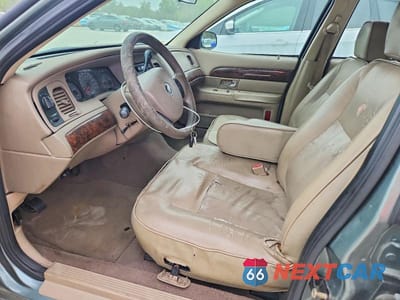 Zdjęcie 7 z 12 samochodu: 2005 MERCURY GRAND MARQUIS GS VIN:2MEFM74WX5X613238 - miniatura