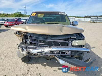 Piąte zdjęcie samochodu w środku: 1999 CHEVROLET SILVERADO C1500 VIN:2GCEC19V2X1183417 - miniatura
