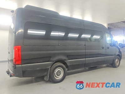 Trzecie zdjęcie samochodu z tyłu: 2019 MERCEDES-BENZ SPRINTER 2500 VIN:WDZPF1CD4KP124204 - miniatura