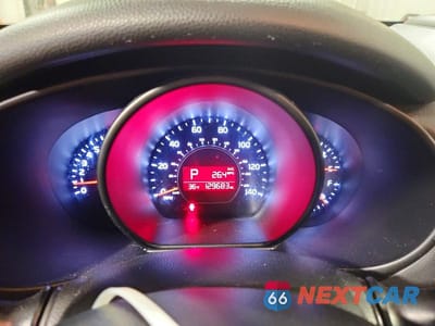 Zdjęcie 9 z 12 samochodu: 2017 KIA SOUL + VIN:KNDJP3A55H7475772 - miniatura