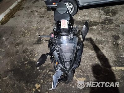 Piąte zdjęcie samochodu w środku: 2025 SUZUKI GSX800 F VIN:JS1EM13B7S7101084 - miniatura