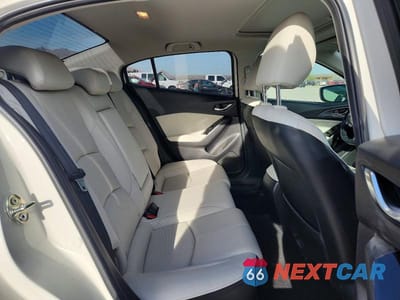 Zdjęcie 10 z 12 samochodu: 2018 MAZDA 3 GRAND TOURING VIN:3MZBN1W33JM177557 - miniatura