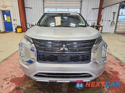 Piąte zdjęcie samochodu w środku: 2023 MITSUBISHI OUTLANDER SEL VIN:JA4J3VA82PZ020313 - miniatura