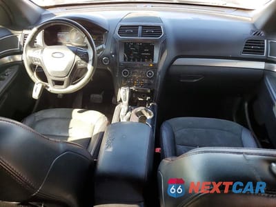 Zdjęcie 8 z 12 samochodu: 2018 FORD EXPLORER XLT VIN:1FM5K7DH2JGB56490 - miniatura