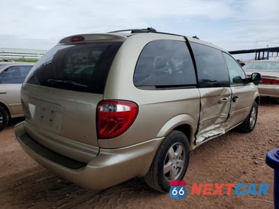 Trzecie zdjęcie samochodu z tyłu: 2005 DODGE GRAND CARAVAN SXT VIN:2D4GP44L95R275436 - miniatura