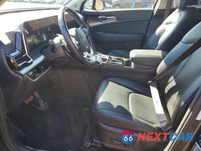 Zdjęcie 7 z 13 samochodu: 2023 KIA SPORTAGE HYBRID EX VIN:KNDPVCAG1P7083730 - miniatura