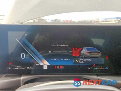 Zdjęcie 9 z 12 samochodu: 2025 BMW 330XI VIN:3MW89CW02S8F63493 - miniatura