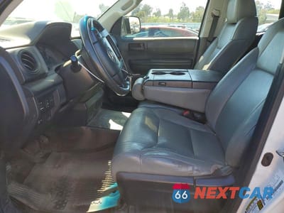 Zdjęcie 7 z 12 samochodu: 2017 TOYOTA TUNDRA SR VIN:5TFUM5F19HX074068 - miniatura