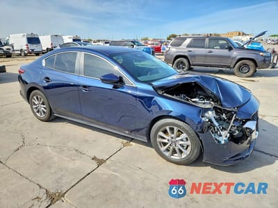 Czwarte zdjęcie samochodu z boku: 2025 MAZDA 3 VIN:3MZBPAAM0SM476483 - miniatura