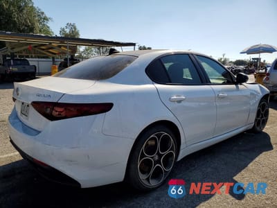 Trzecie zdjęcie samochodu z tyłu: 2022 ALFA ROMEO GIULIA SUPER VIN:ZARFAMBN6N7666131 - miniatura