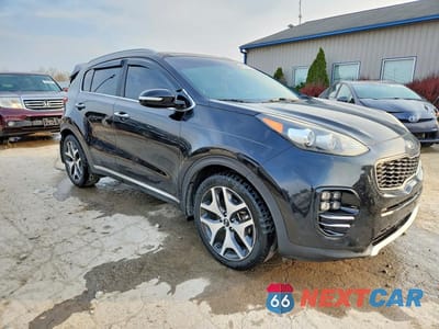 Czwarte zdjęcie samochodu z boku: 2017 KIA SPORTAGE SX TURBO VIN:KNDPR3A61H7198700 - miniatura