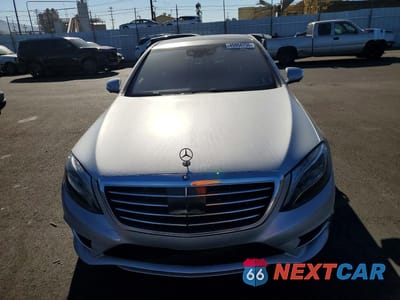 Piąte zdjęcie samochodu w środku: 2015 MERCEDES-BENZ S 550 VIN:WDDUG8CB6FA087582 - miniatura