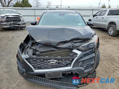 Piąte zdjęcie samochodu w środku: 2020 HYUNDAI TUCSON VALUE VIN:KM8J3CA4XLU181213 - miniatura
