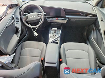 Zdjęcie 8 z 13 samochodu: 2026 KIA NIRO LX VIN:KNDCP3LE2T5339819 - miniatura