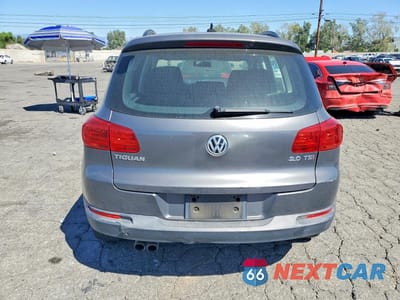 Zdjęcie 6 z 12 samochodu: 2015 VOLKSWAGEN TIGUAN S VIN:WVGAV7AX9FW613035 - miniatura