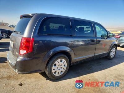 Trzecie zdjęcie samochodu z tyłu: 2018 DODGE GRAND CARAVAN SE VIN:2C4RDGBG5JR146108 - miniatura