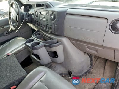 Zdjęcie 8 z 12 samochodu: 2012 FORD E150 UTILITY / SERVICE VAN VIN:1FTNE1EW9CDA88523 - miniatura