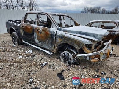 Czwarte zdjęcie samochodu z boku: 2014 RAM 2500 LARAMIE VIN:3C6UR5FL9EG170714 - miniatura
