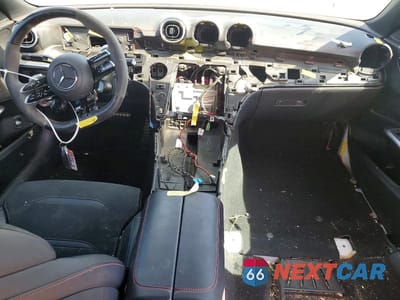 Zdjęcie 8 z 12 samochodu: 2023 MERCEDES-BENZ C 43 AMG VIN:W1KAF8HB4PR078252 - miniatura