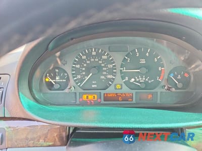 Zdjęcie 9 z 11 samochodu: 2002 BMW 325 I VIN:WBAET37432NJ22216 - miniatura