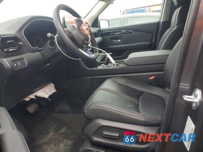 Zdjęcie 7 z 12 samochodu: 2025 HONDA PILOT EXL VIN:5FNYG2H49SB043922 - miniatura