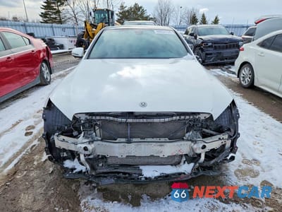 Piąte zdjęcie samochodu w środku: 2020 MERCEDES-BENZ C 300 4MATIC VIN:55SWF8EB1LU323110 - miniatura