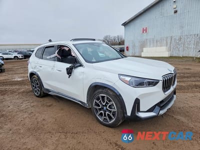 Czwarte zdjęcie samochodu z boku: 2025 BMW X1 XDRIVE28I VIN:WBX73EF06S5341700 - miniatura
