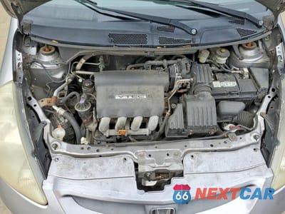 Zdjęcie 11 z 12 samochodu: 2008 HONDA FIT VIN:JHMGD37428S068862 - miniatura