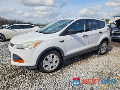 2015 FORD ESCAPE S 1FMCU0F73FUC28352 - główne zdjęcie licytacji z USA - miniatura