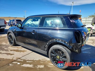 Drugie zdjęcie samochodu z przodu: 2024 MINI COOPER SE VIN:WMW13DJ01R2V43454 - miniatura