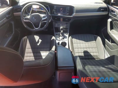 Zdjęcie 8 z 13 samochodu: 2022 VOLKSWAGEN JETTA SPORT VIN:3VWBM7BU9NM011795 - miniatura