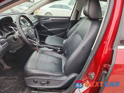 Zdjęcie 7 z 12 samochodu: 2017 VOLKSWAGEN PASSAT R-LINE VIN:1VWDT7A32HC033289 - miniatura
